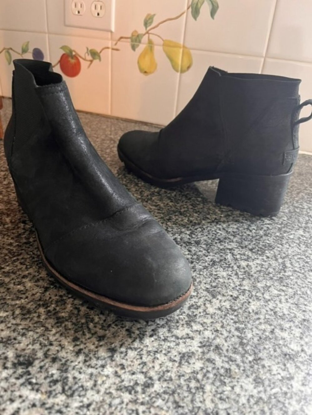 Sorel Black Suede Boot Size 8